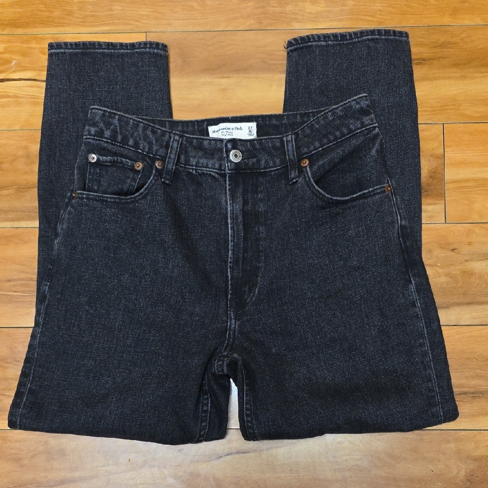 Abercrombie & Fitch Size 27/4short The Skinny Curve Love High Rise Washed Black